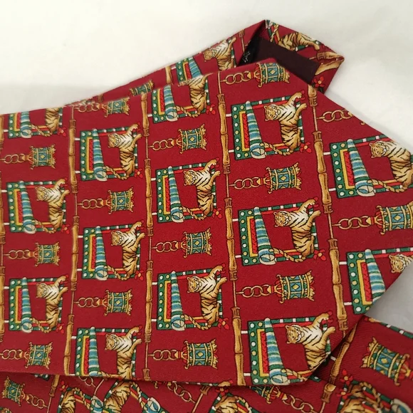 Ferragamo luxury men's silk tiger tie